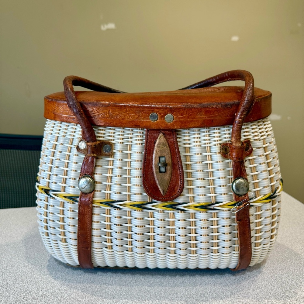 Vintage Travel Woven Wicker White Plastic Handbag Creel Shoulder Bag Antique